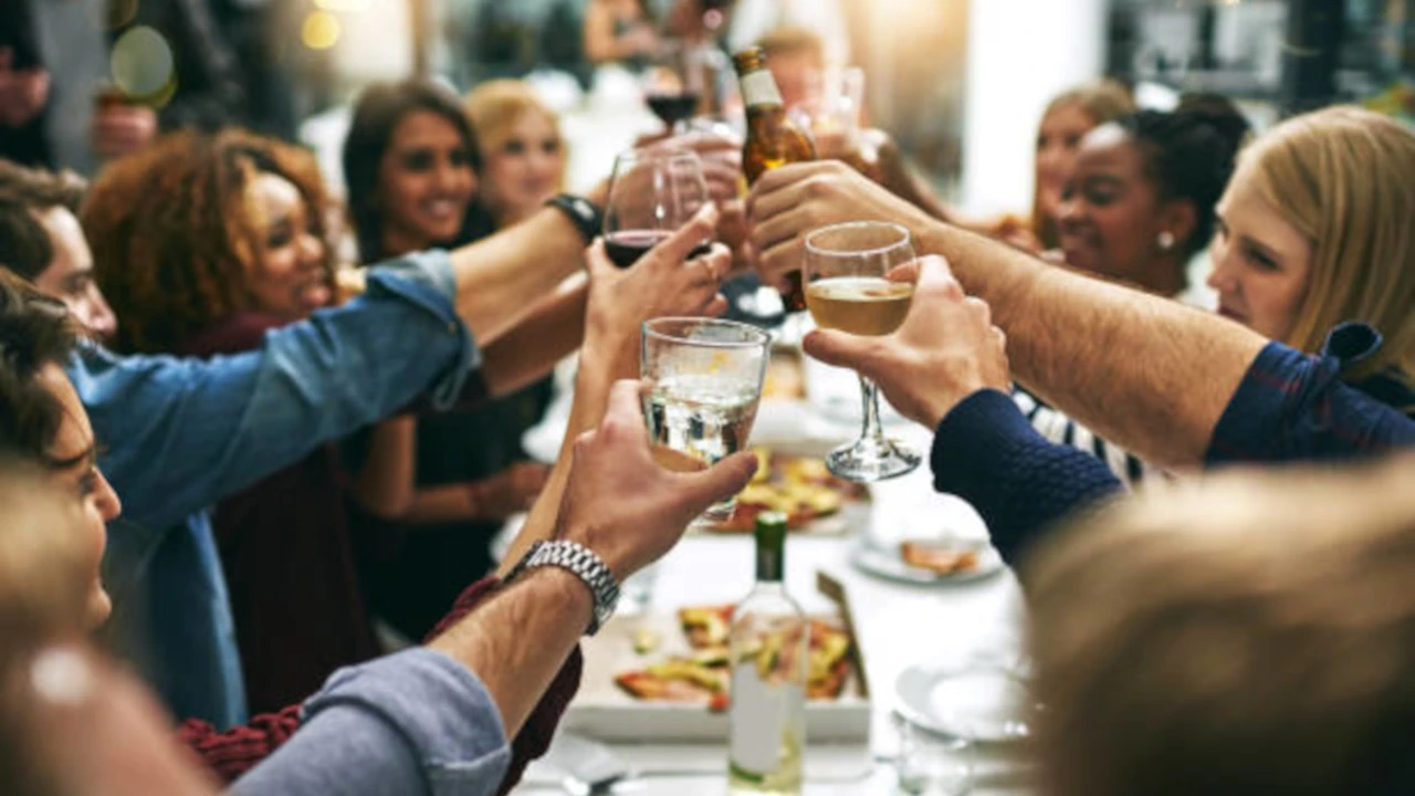 Group dinner in Paris